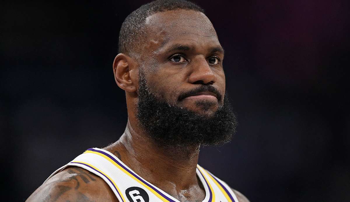 LeBron James spielte mit einer gerissenen Sehne im Fuß.