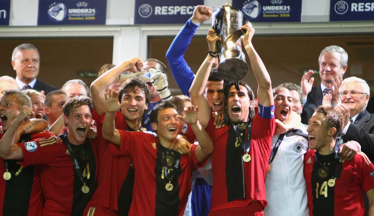 Moment der Freude: Sami Khedira bejubelt den Titel bei der U21-EM 2009 in Schweden.