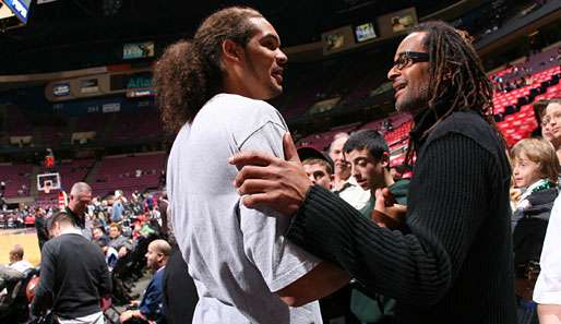 Joakim Noah (l.) machte es Vater Yannick nach und wurde Profisportler. Allerdings in der NBA