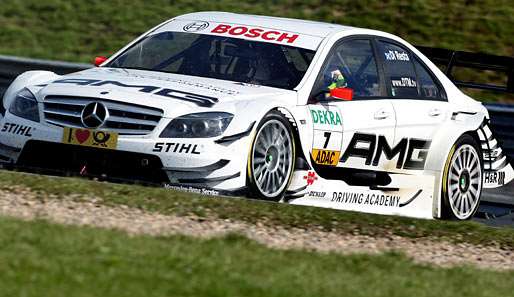 Paul di Resta rast mit seinem Mercedes zum Tagessieg und an Spitze der Gesamtwertung