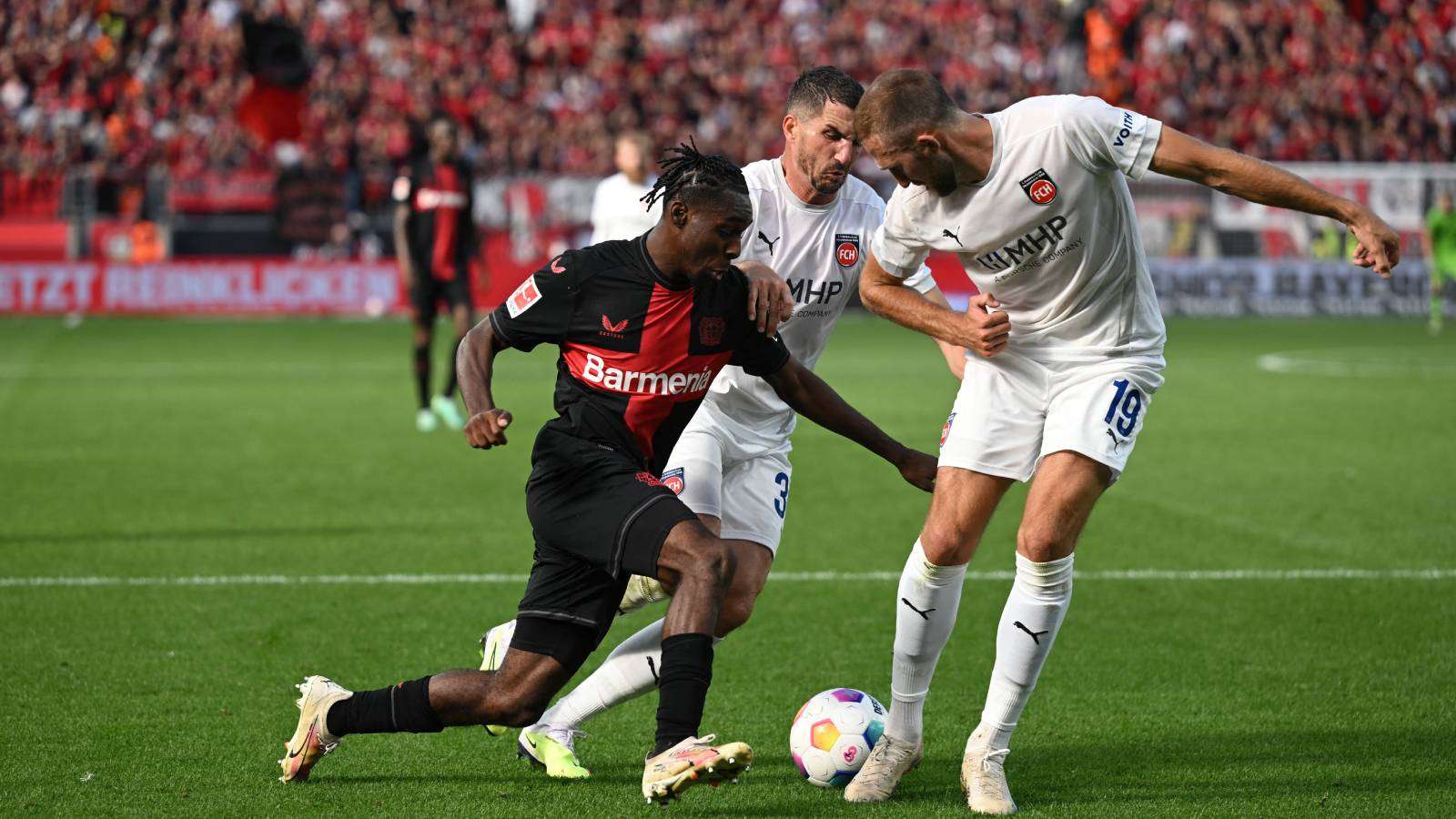 In der Hinrunde gewann Bayer Leverkusen gegen Heidenheim klar mit 4:1.