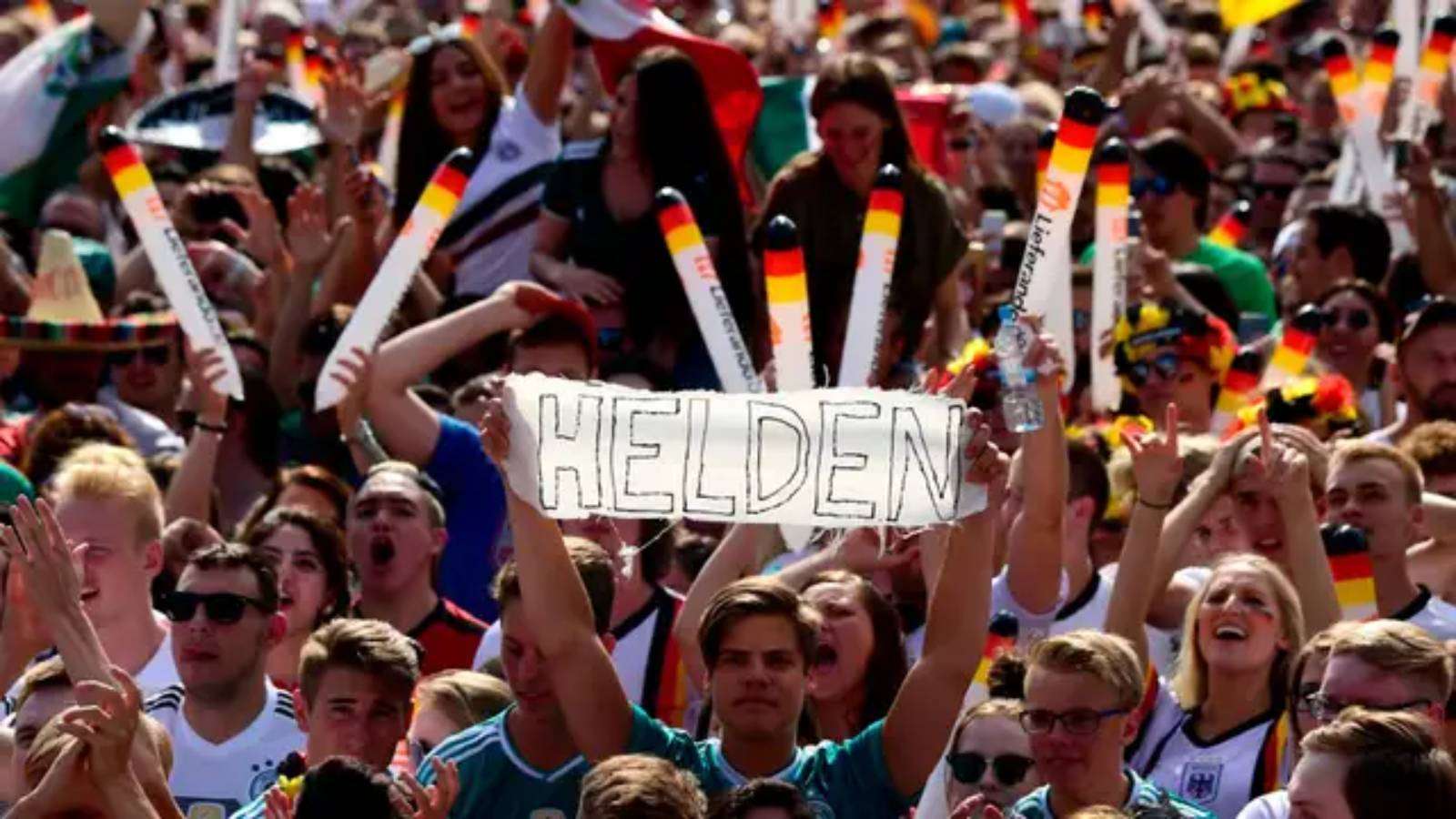 Public Viewing ist in Hamburg in der Fan Zone bei allem EM-Spielen möglich.