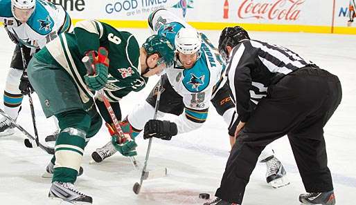 Joe Thornton (M.) verbuchte in den letzten zwei Spielen 8 Punkte, gegen die Wild blieb er blass