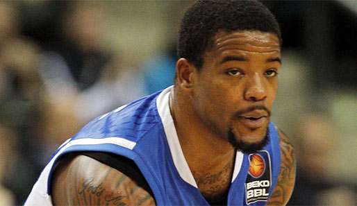 AJ Moye hatte am 15. November einen Schlaganfall erlitten