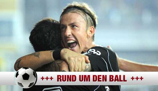 Guti wechselte vor der Saison von Real Madrid in die Türkei zu Besiktas. Sein Freund Raul zu Schalke