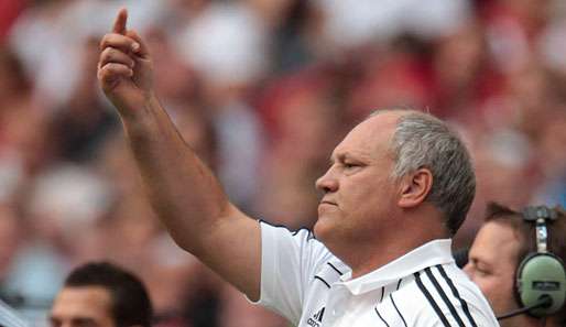 Mit dem Hamburger SV erreichte Martin Jol das Halbfinale des UEFA-Pokals