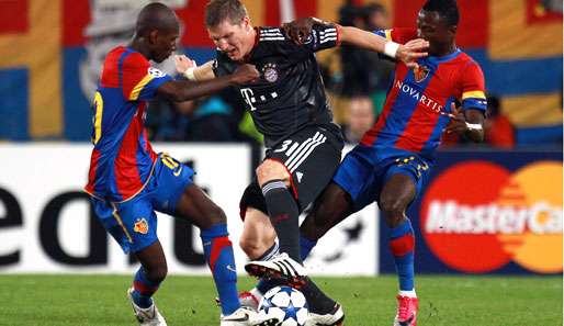 Das hart umkämpfte Hinspiel gewannen die Bayern dank eines Schweinsteiger-Doppelpacks mit 2:1