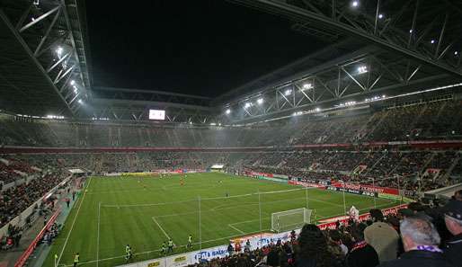 Im Düsseldorfer Stadion wird anstelle der Fortuna Lena Meyer-Landrut auftreten