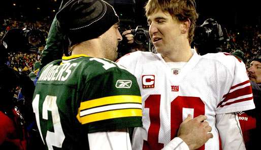 Aaron Rodgers (Green Bay Packers, links) oder Eli Manning - wer verpasst die Playoffs?