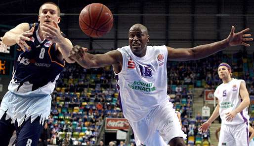 Michael Meeks (r.) wechselte 2009 nach Göttingen
