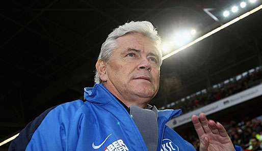 Tritt mit seiner Karlsruher SC gegen die SpVgg Greuther Fürth an: Trainer Uwe Rapolder