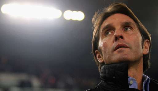 Bruno Labbadia kämpft vor dem Spiel gegen den BVB mit Personalsorgen