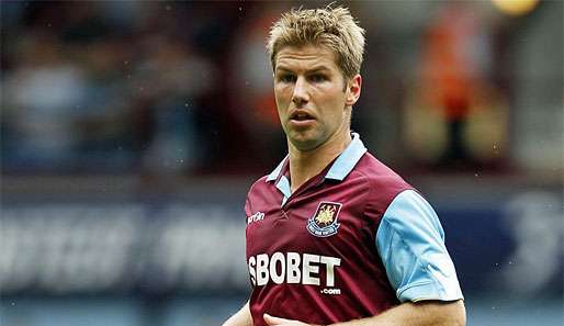 Thomas Hitzelsperger Klub West Ham United spielt ab 2012 im Olympiastadion