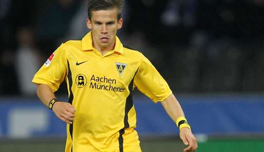 Zoltan Stieber schoss Aachen bereits in der siebten Spielminute in Führung