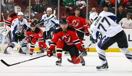 Defense ist Teamwork. Seit einigen Wochen klappt das bei den Devils wieder ganz hervorragend