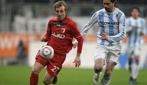 War gegen Fortuna Düsseldorf nicht im Kader des FCA: Torjäger Michael Thurk (l.)