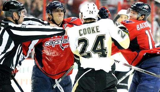 Alex Owetschkin und die Washington Capitals haben die Pittsburgh Penguins hinter sich gelassen