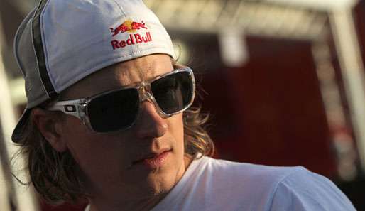 Der Iceman Kimi Raikkönen probiert sich ab Mai in einem Nascar-Rennwagen