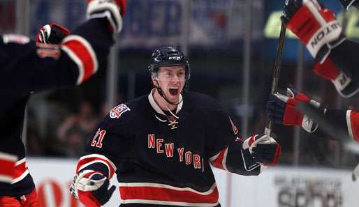 New Yorks Derek Stepan erzielte gegen die Bruins sein 21 Saisontor