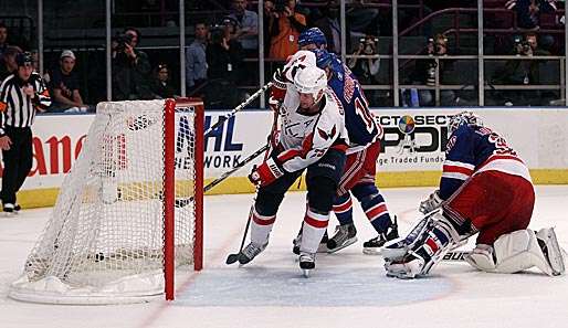 Mit seinem Tor in der zweiten Overtime sicherte Jason Chimera Washington den Sieg 