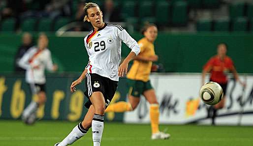 Die 19-fache Nationalspielerin Lena Goeßling will trotz laufendem Vertrag nach Wolfsburg wechseln