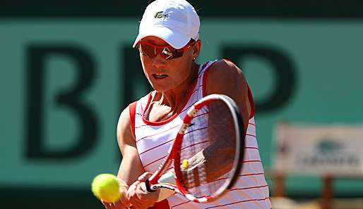 Samantha Stosur ist bei den French Open locker in die zweite Runde eingezogen