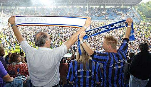 Die Fans von Waldhof Mannheim feierten ausgelassen den Regionalliga-Aufstieg