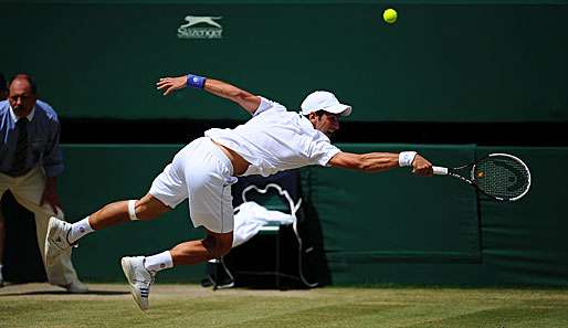 Novak Djokovic steht zum ersten Mal in seiner Karriere im Finale von Wimbledon