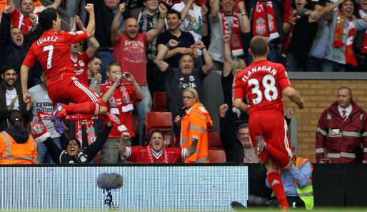 Trifft Liverpools Luis Suarez (l.) auch gegen die Bolton Wanderers?