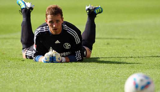 Der Einsatz von Ralf Fährmann im Europa-League-Spiel gegen Steaua Bukarest ist fraglich