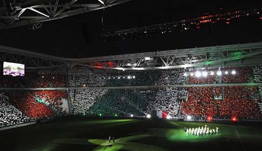 Angeblich einsturzgefährdet wegen mangelhaften Stahls: Das Juventus Stadium bei der Einweihung