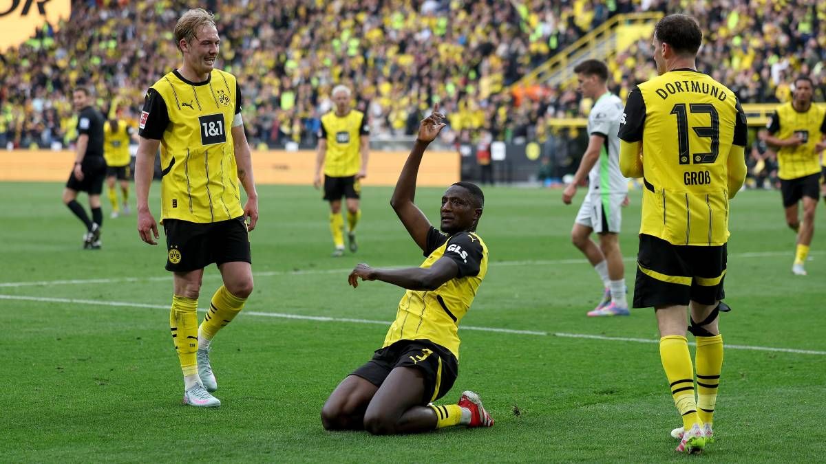 bvb-jubel-duell-vfl-1200