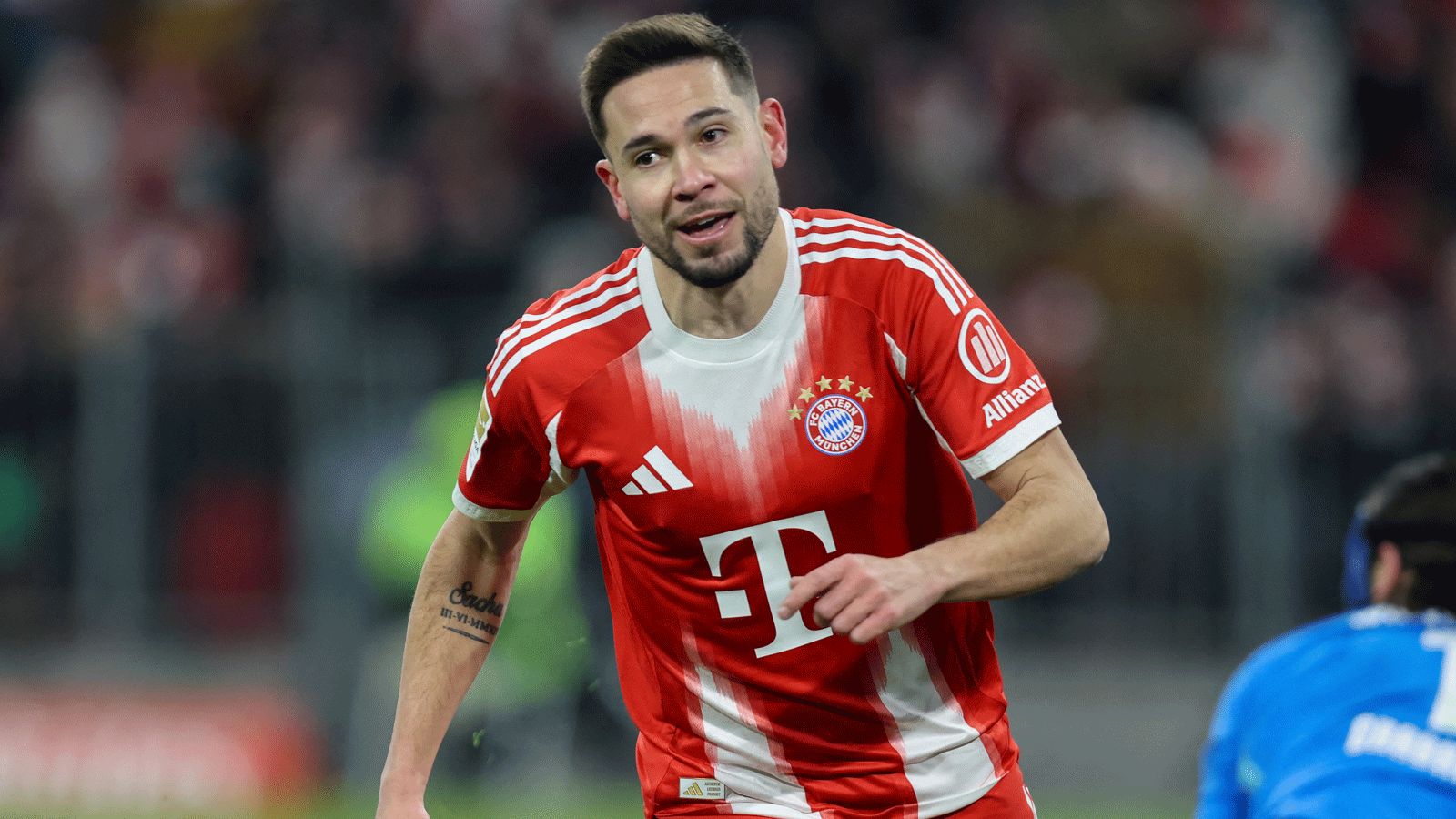 Raphael Guerreiro of FC Bayern Munich