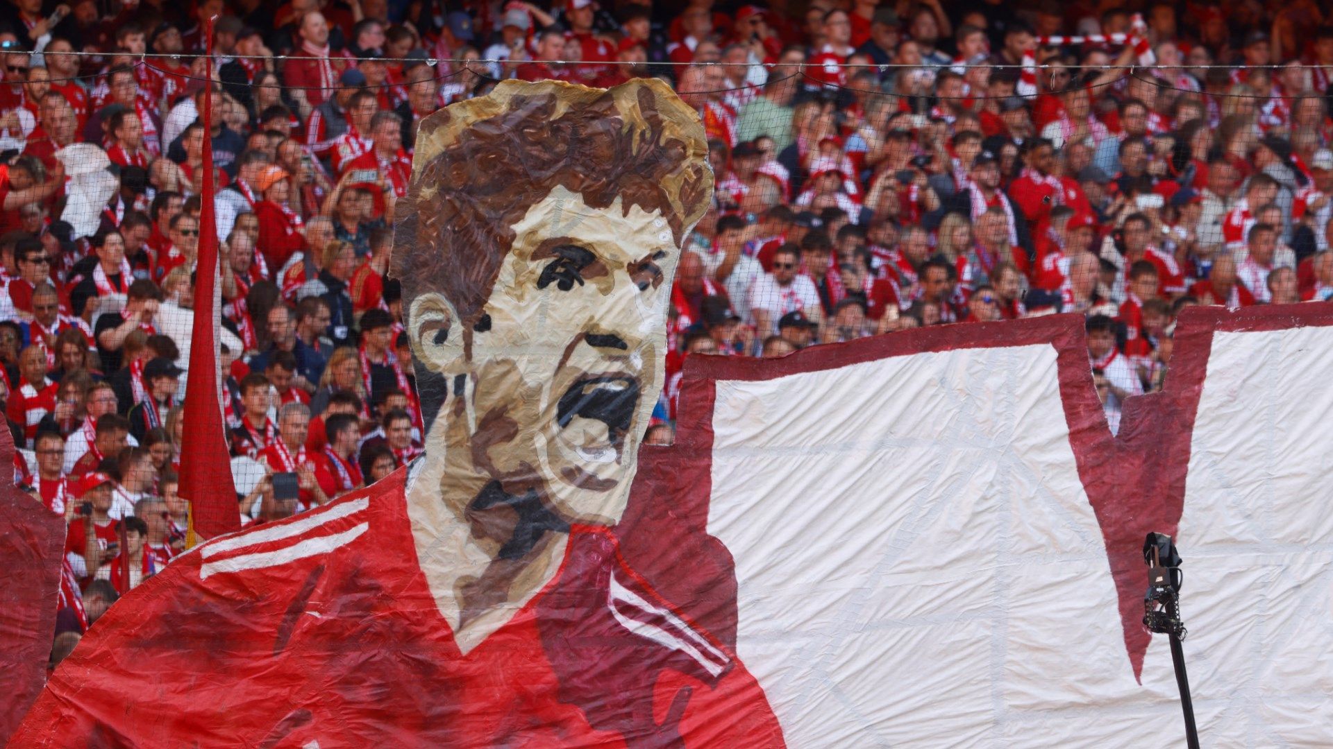 Thomas Müller: Wichtiges Verbindungsstück zur Kurve
