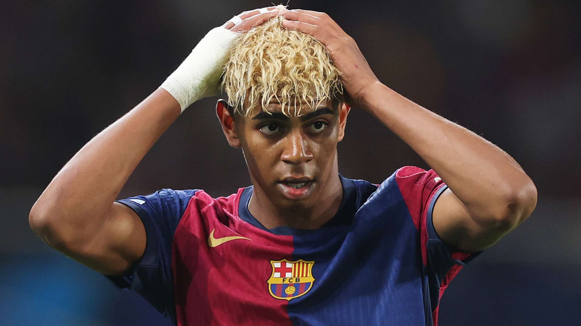 Lamine Yamal Barcelona 2024-25