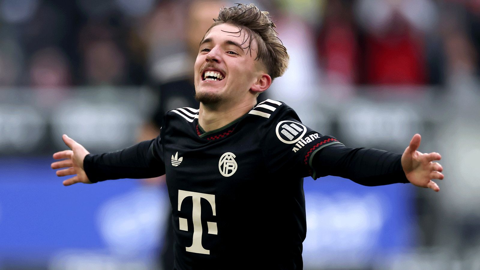FC Bayern München, News: Kimmich sieht gute Chancen für Karl auf DFB-Nomiierung