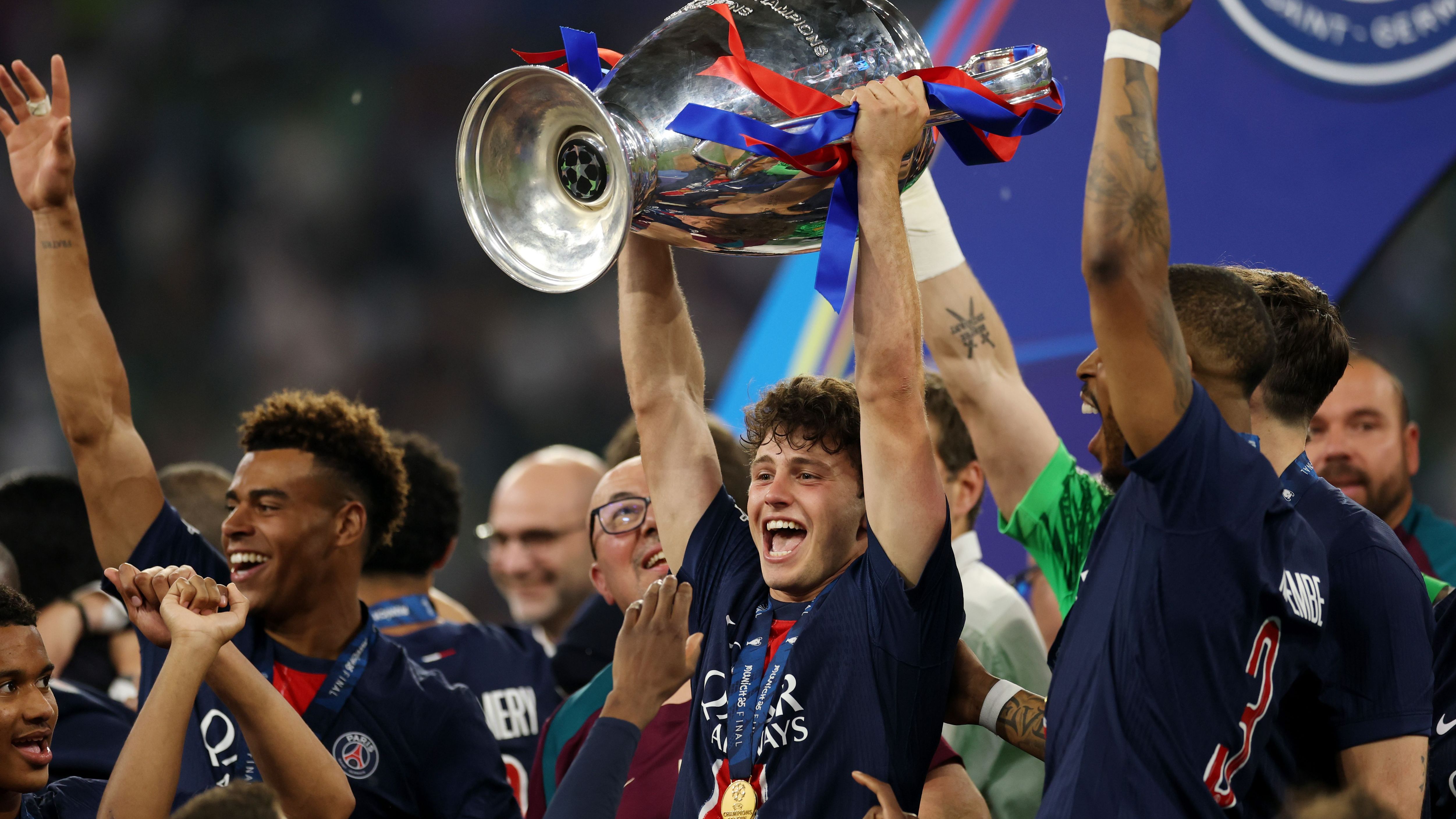  FCB hätte vergangenen Sommer offenbar Joao Neves verpflichten können