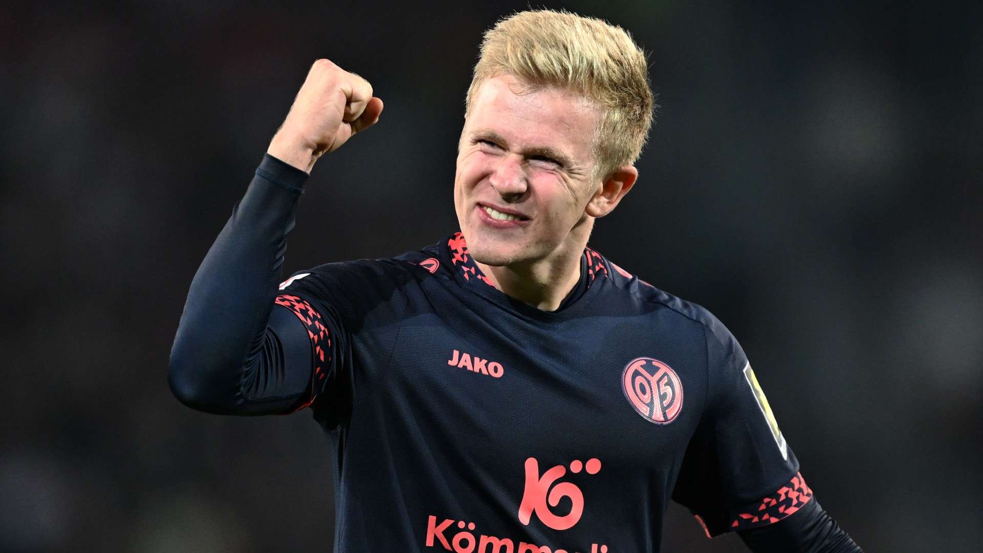 Jonathan Burkardt of 1. FSV Mainz 05 celebrates  