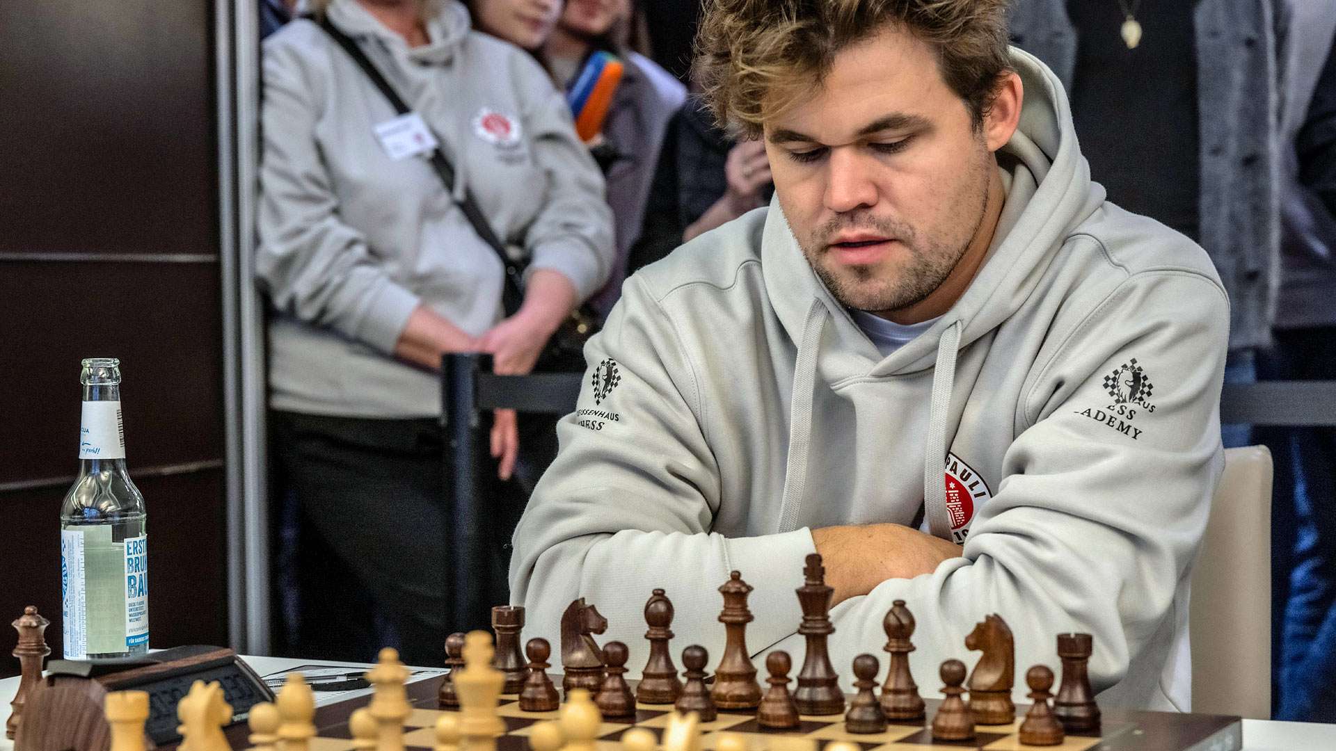 magnus carlsen st pauli 2025 GERMANY ONLY