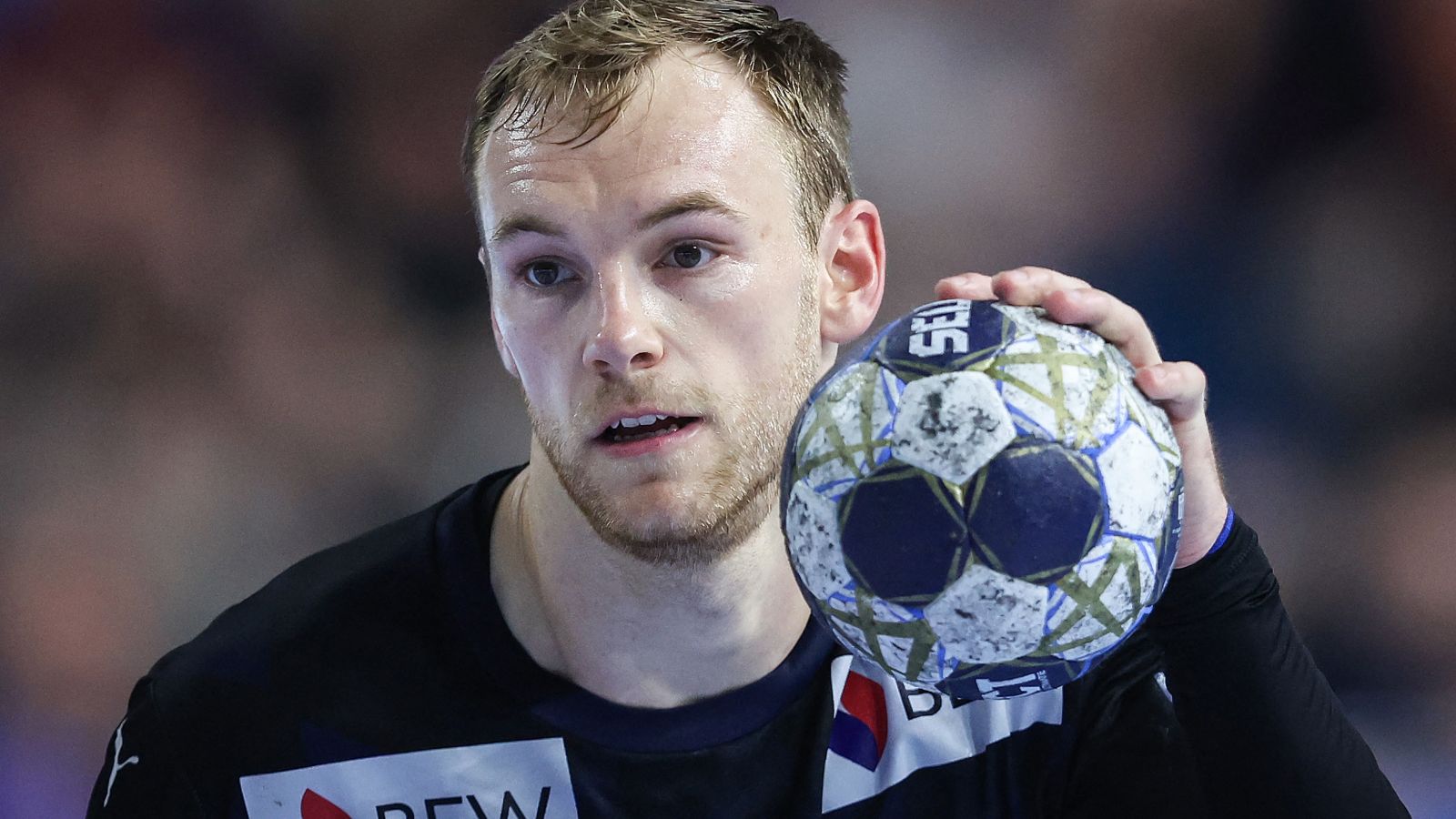 Handball Basic Photo Handball Champions League: Wer zeigt Veszprem HC vs. Füchse Berlin ...