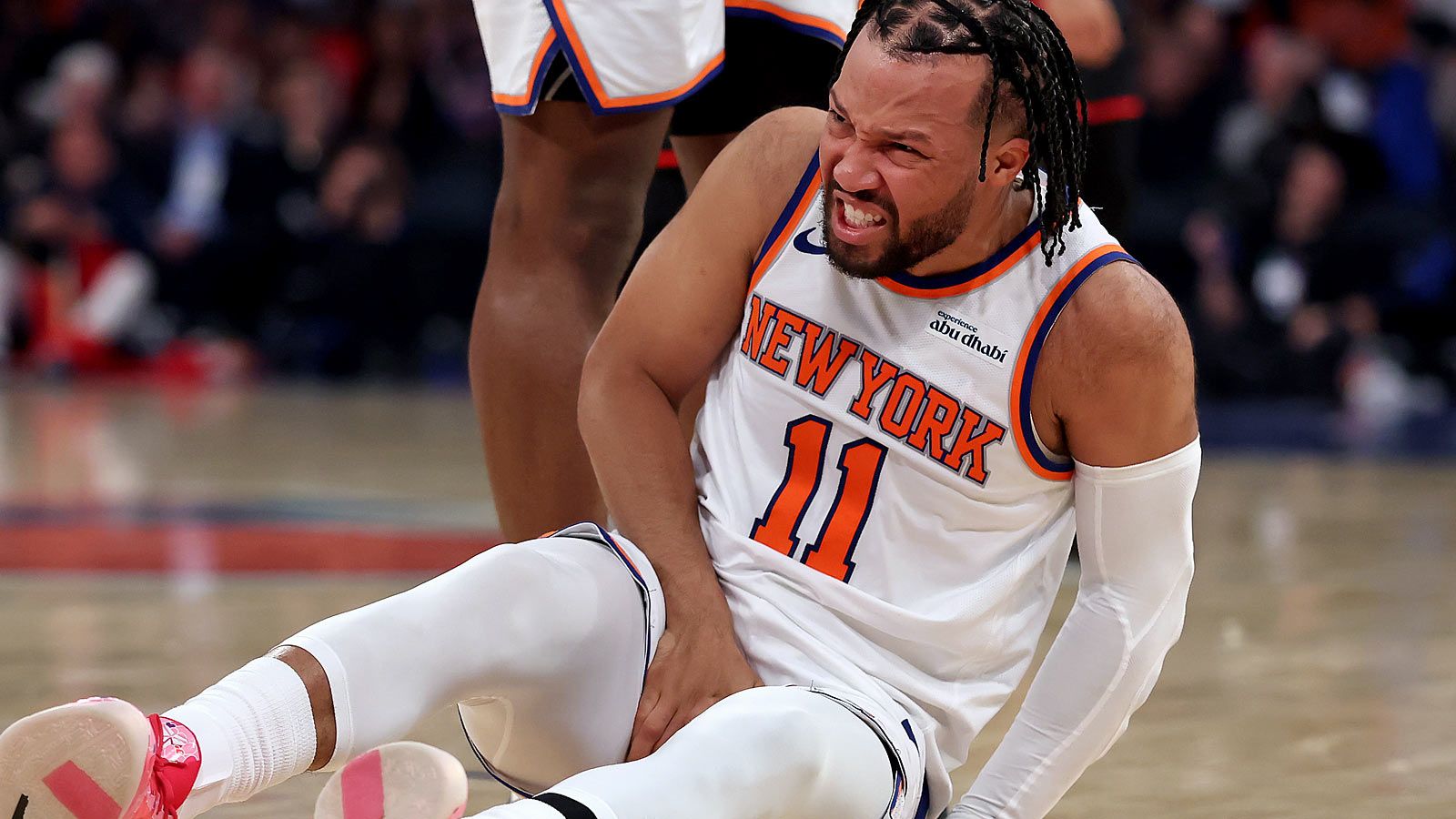 Hawks Star Jokes ‘Broadway Show’ After Kicking Jalen Brunson in the Groin