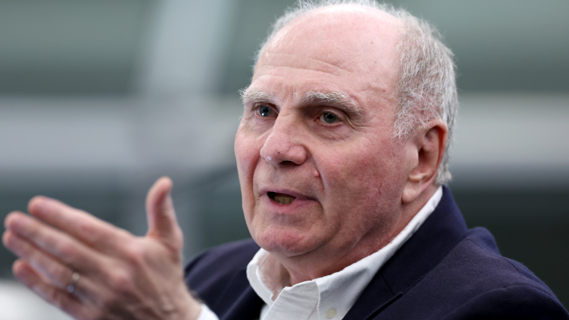 FC Bayern, News: Uli Hoeneß kritisiert auch Dietmar Hamann