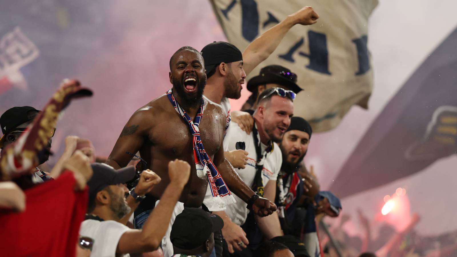 PSG fans champions league