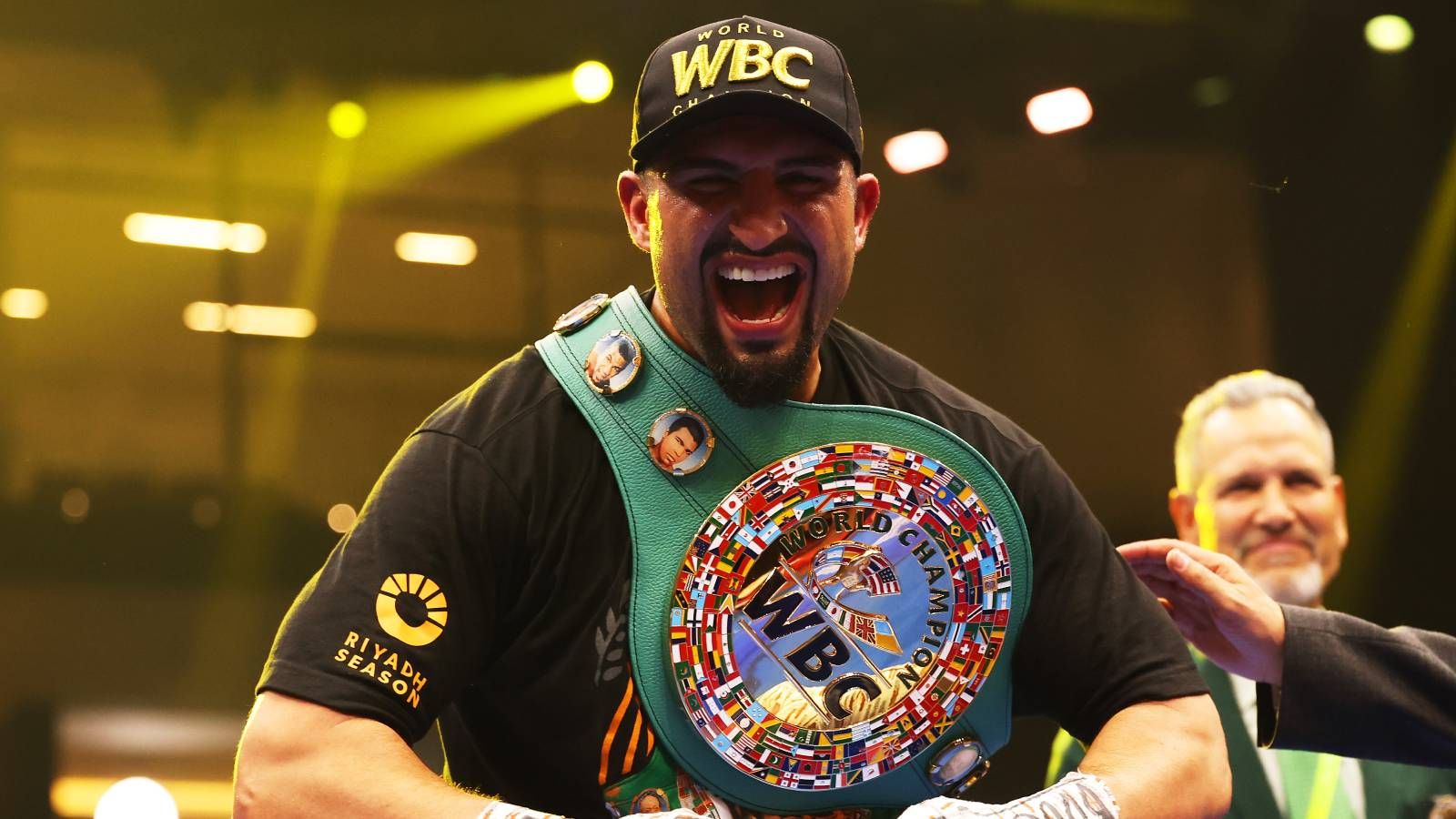 Oleksandr Usyk praises Agit Kabayel as a great boxer