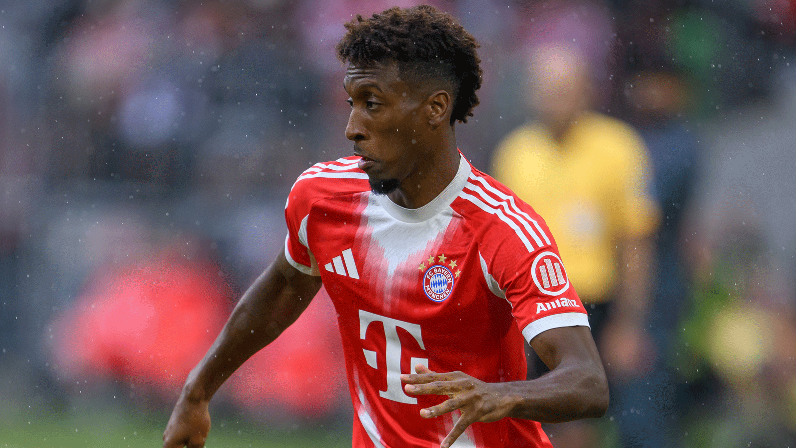 FC Bayern München, Gerücht: FCB-Bosse mit Coman-Deal unzufrieden