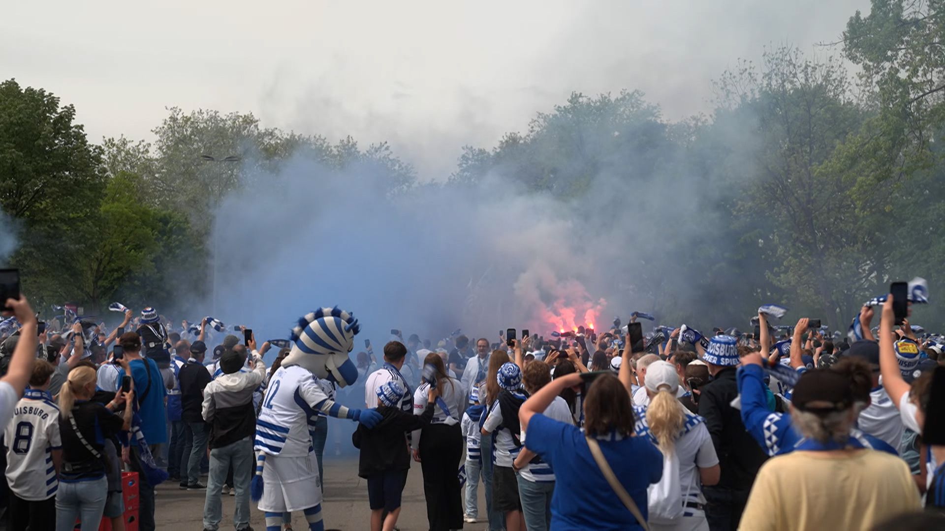 Last-Minute-Drama im Topduell: MSV Duisburg zieht mit Cottbus gleich