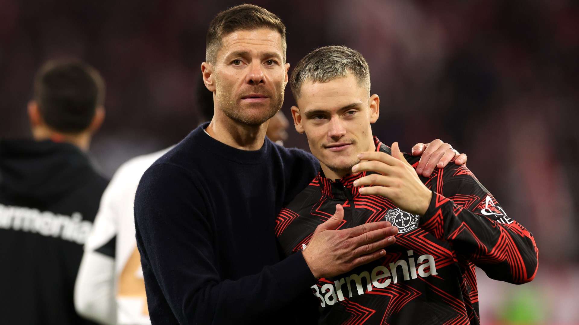 Xabi Alonso Florian Wirtz Bayer Leverkusen 2025