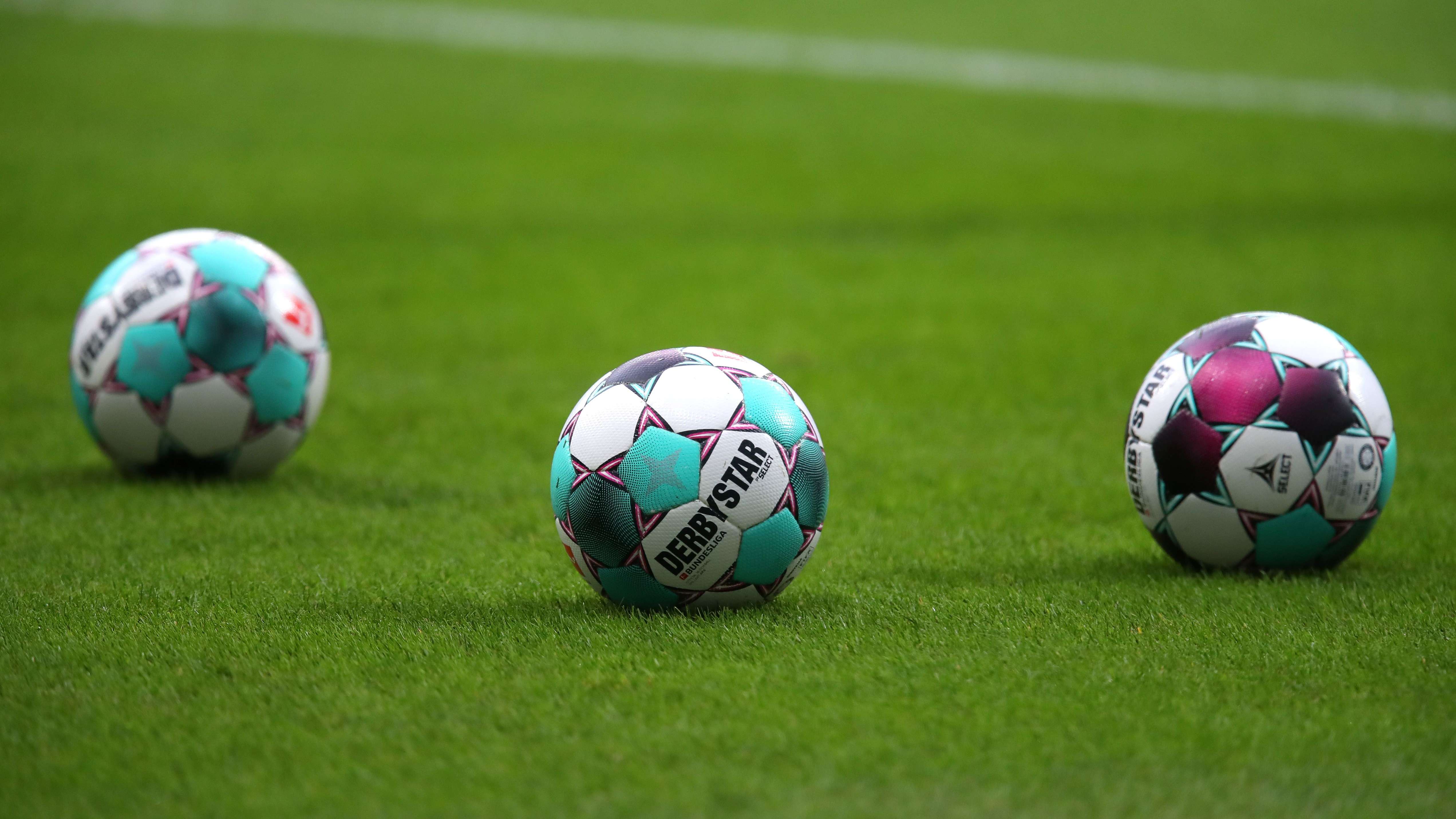 Eintracht Frankfurt v Borussia Dortmund - Bundesliga