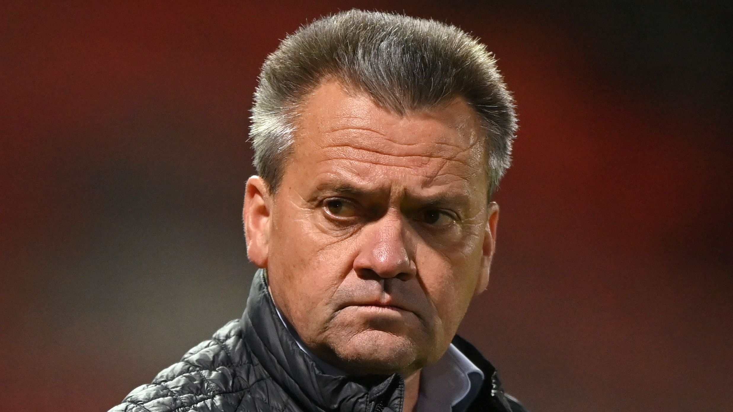 Würzburger Kickers vs. SpVgg Unterhaching heute live im Free-TV sehen: Wer zeigt / überträgt das Topspiel der Regionalliga Bayern im TV und Livestream?