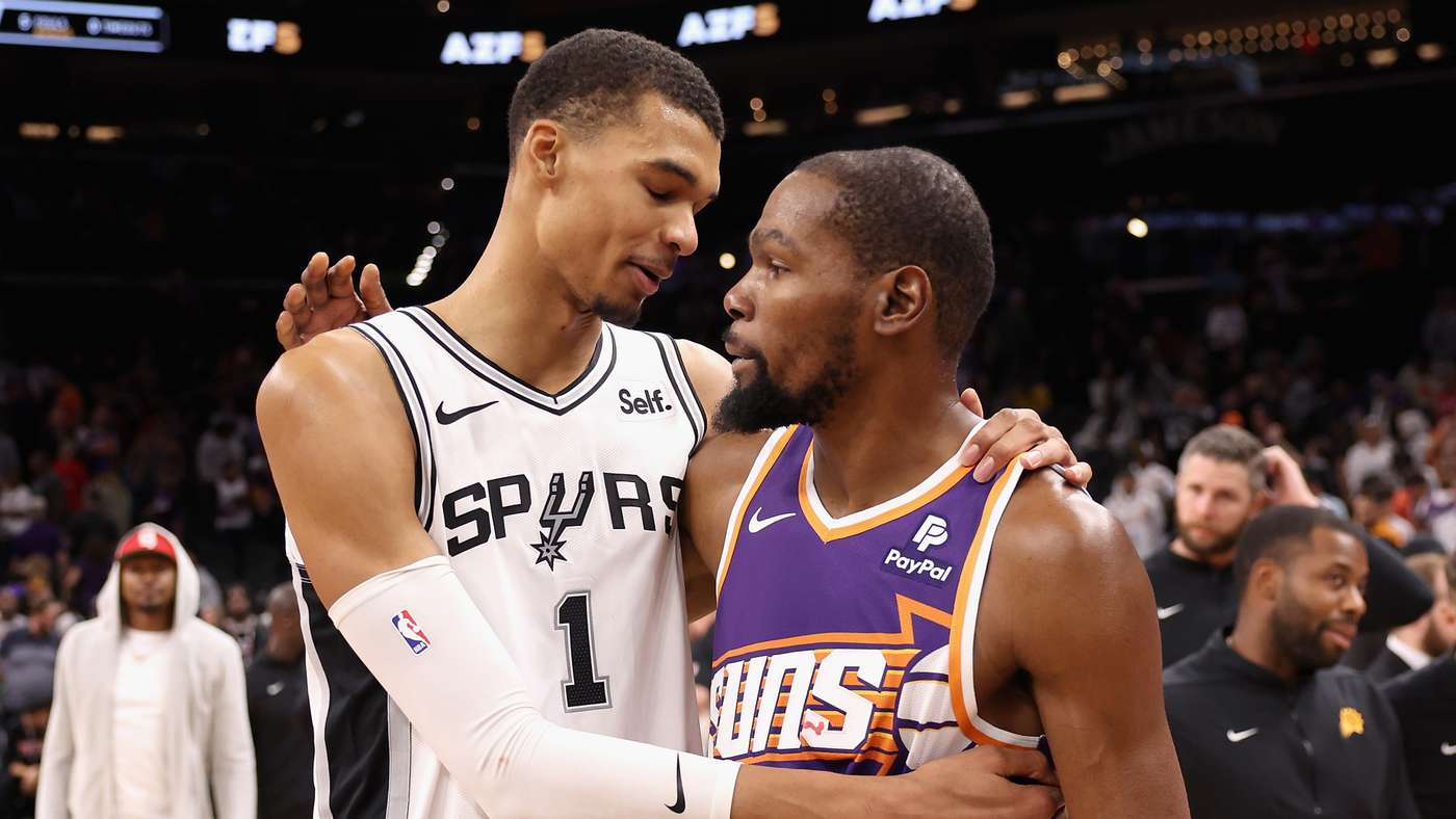 San Antonio Spurs v Phoenix Suns